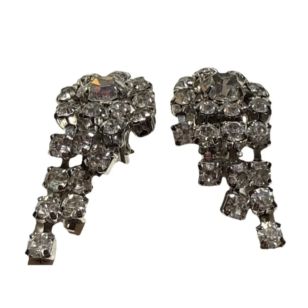 Vintage Clip On Rhinestone Dangling Tassel Earrings J15-4